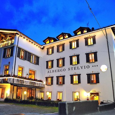 Albergo Stelvio บอร์มิโอ ภายนอก รูปภาพ