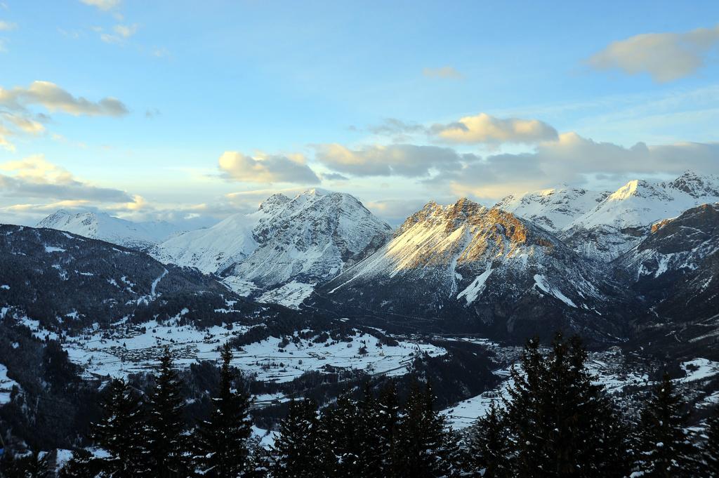 Albergo Stelvio บอร์มิโอ ภายนอก รูปภาพ